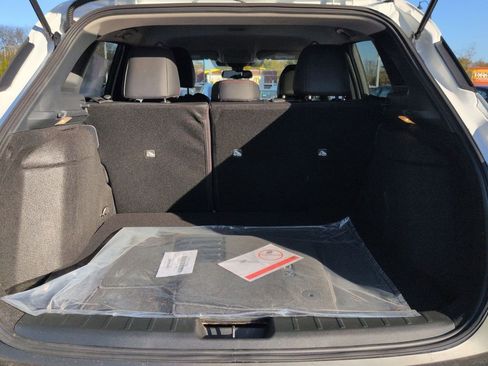 New 2026 Nissan Kicks SR AWD/4WD image 17