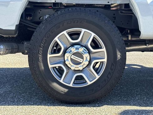 New 2025 Ford F250 Lariat w/ FX4 Off-Road Package image 31