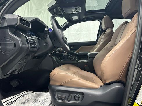 Used 2025 Toyota 4Runner Limited image 14