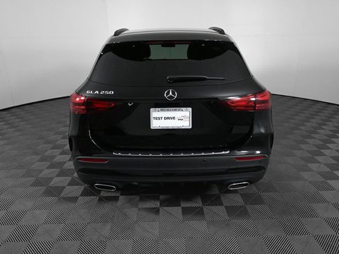 Certified 2025 Mercedes-Benz GLA 250 image 27