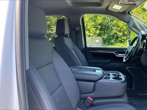 Used 2025 Chevrolet Silverado 2500 LT w/ Z71 Chrome Sport Edition AWD/4WD image 7