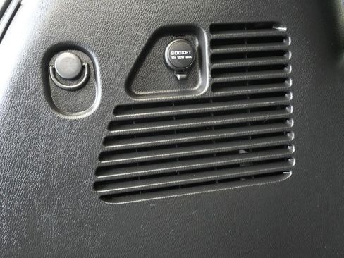 Used 2023 Nissan Armada SL w/ Cargo Package image 46