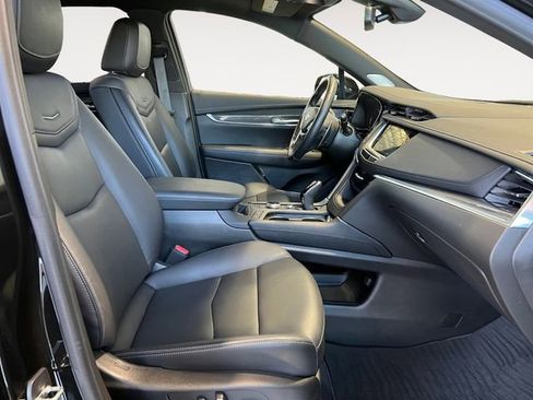 Certified 2024 Cadillac XT5 Sportv w/ LPO, Floor Liner Package AWD/4WD image 13