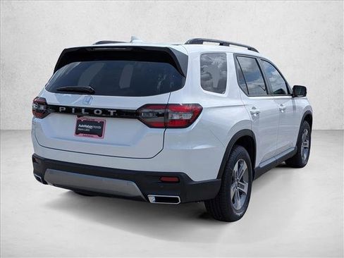 New 2026 Honda Pilot EX-L image 2