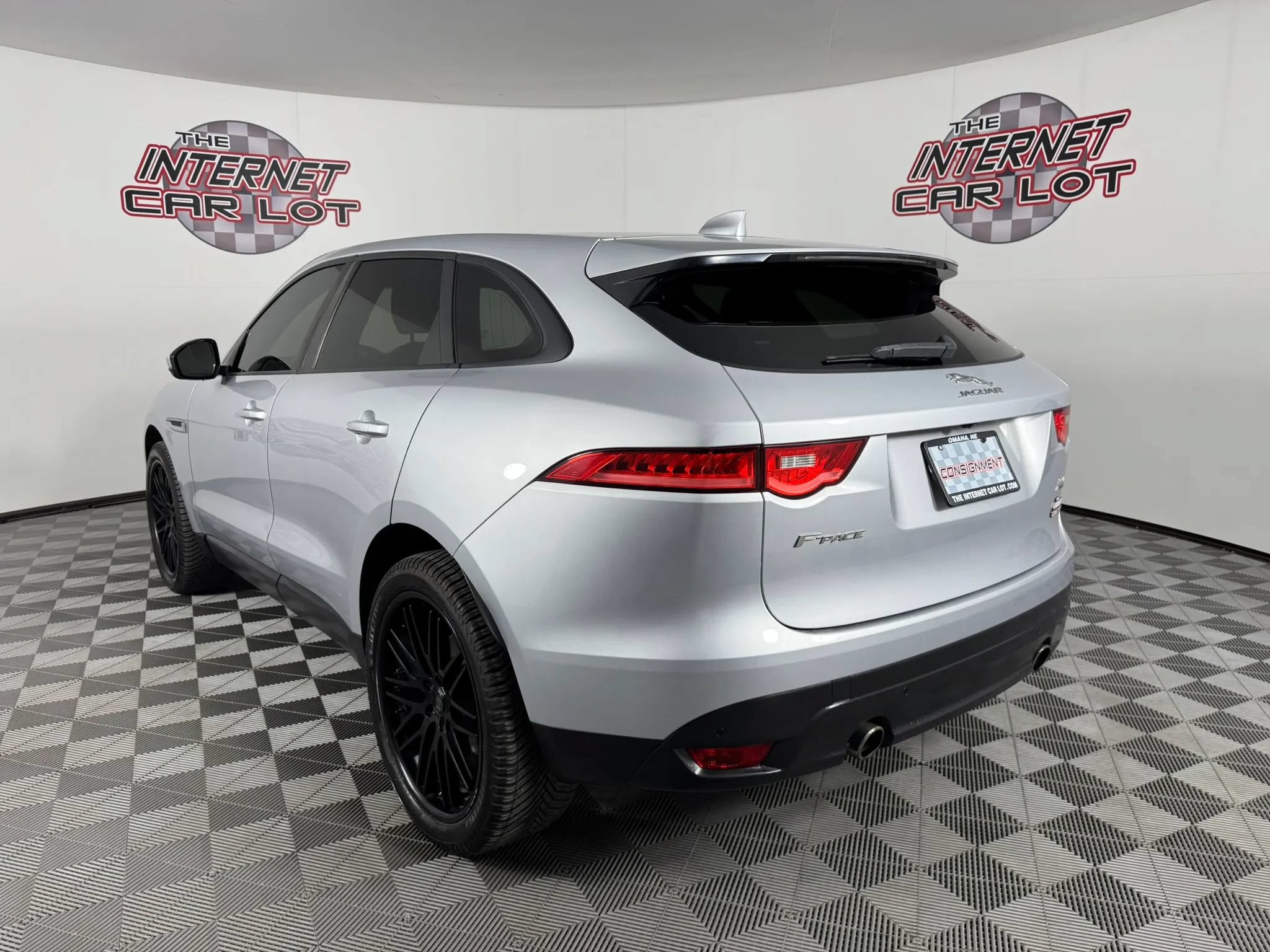Used 2017 Jaguar F-PACE Premium AWD/4WD image 5