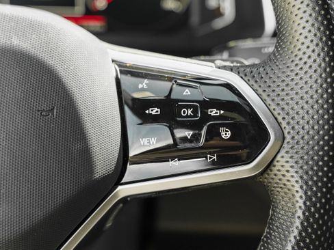 Used 2024 Volkswagen Jetta GLI Autobahn image 17