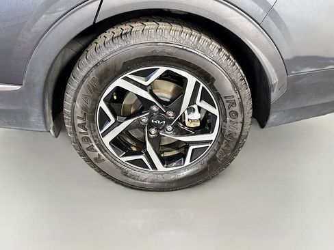 Used 2024 Kia Sportage LX image 36