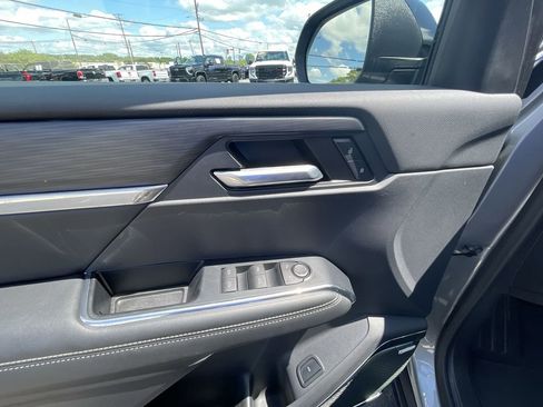 Used 2024 GMC Acadia Elevation w/ Super Cruise Package FWD image 22