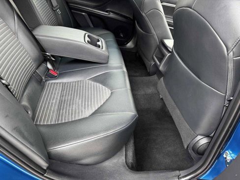 Used 2019 Toyota Camry SE image 38