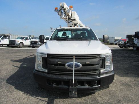 Used 2017 Ford F350 XL w/ Power Equipment Group RWD image 8