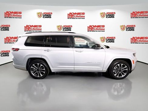 Used 2023 Jeep Grand Cherokee L Overland w/ Advanced Protech Group III AWD/4WD image 19