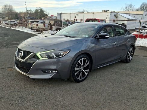 Used 2018 Nissan Maxima 3.5 SV image 3