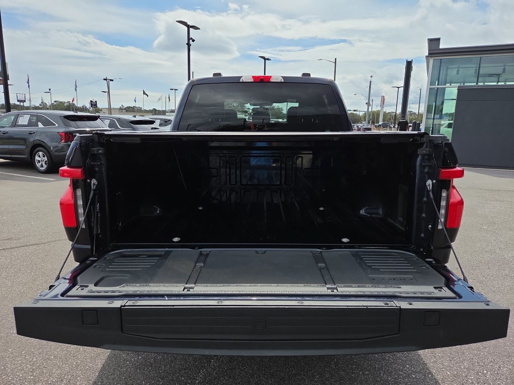 Used 2025 Ford F150 Lightning Flash AWD/4WD image 32