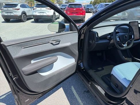 New 2026 Volvo EX30 Ultra w/ Protection Package Premier AWD/4WD image 13