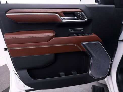 Used 2023 GMC Sierra 1500 Denali Ultimate image 35