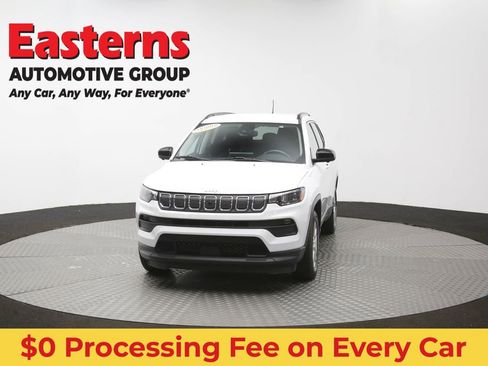 Used 2022 Jeep Compass Latitude w/ Convenience Group FWD image 53