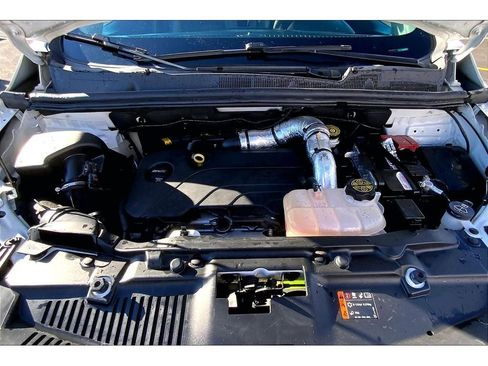 Used 2021 Chevrolet Trax LT image 12