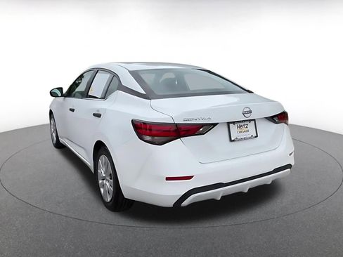 Used 2025 Nissan Sentra S FWD image 11