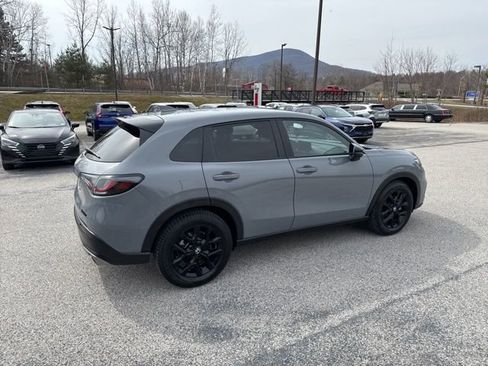 Used 2024 Honda HR-V Sport image 21