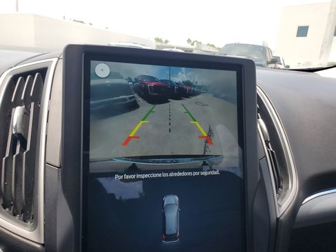 Used 2022 Ford Edge SEL image 9