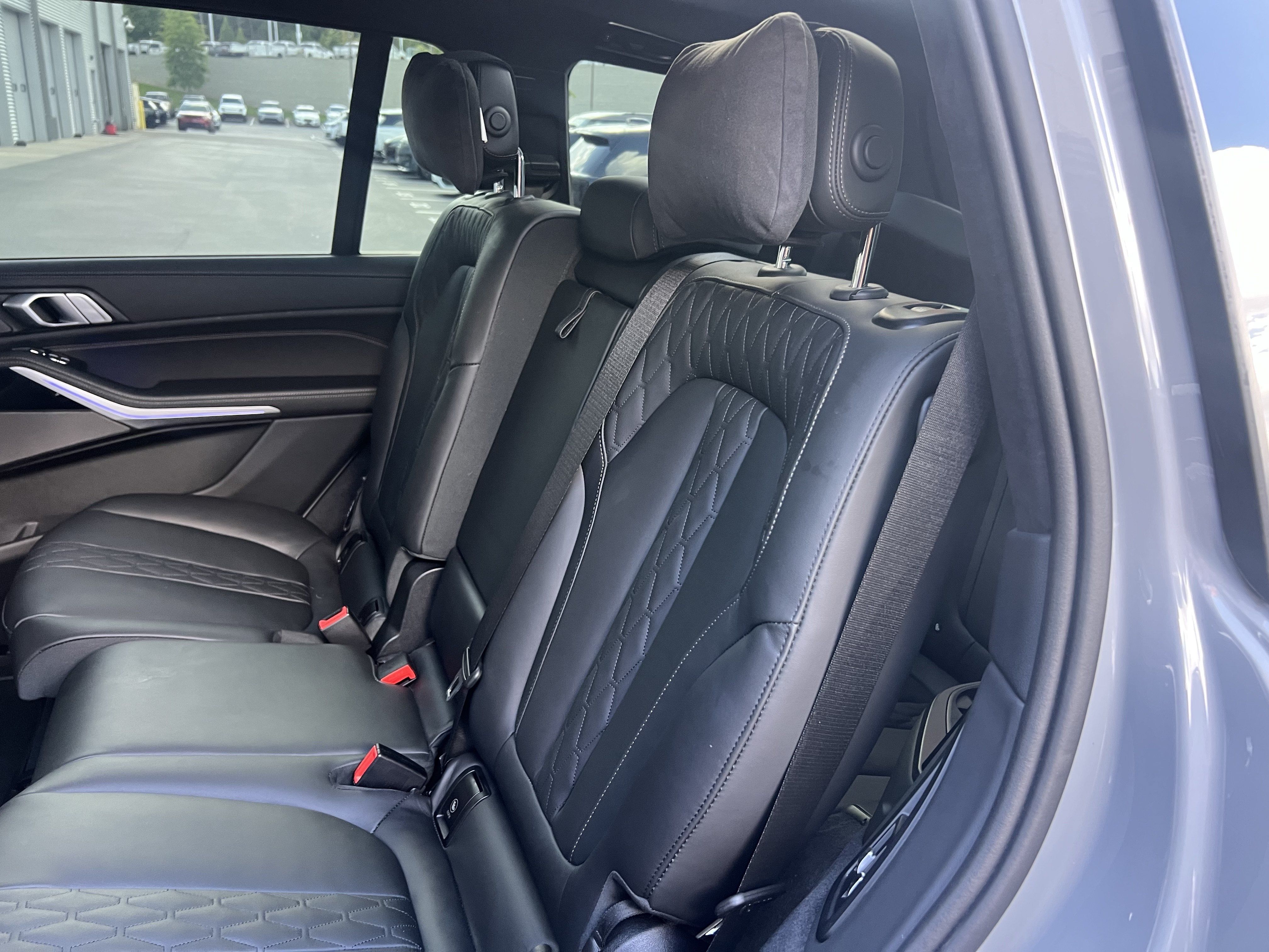 Used 2024 BMW X7 M60i w/ Executive Package AWD/4WD image 32