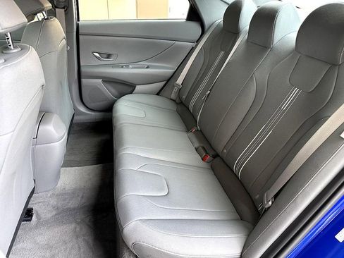 Used 2024 Hyundai Elantra SEL image 23