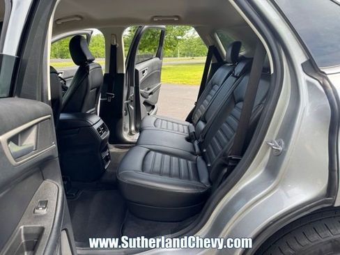 Used 2022 Ford Edge SEL w/ Convenience Package AWD/4WD image 33