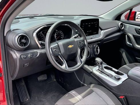 Used 2024 Chevrolet Blazer LT w/ Convenience Package FWD image 10