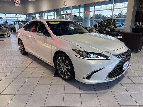 Used 2021 Lexus ES 250 w/ Premium Package AWD/4WD image 1