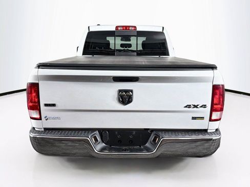 Used 2016 RAM 1500 Classic SLT AWD/4WD image 10