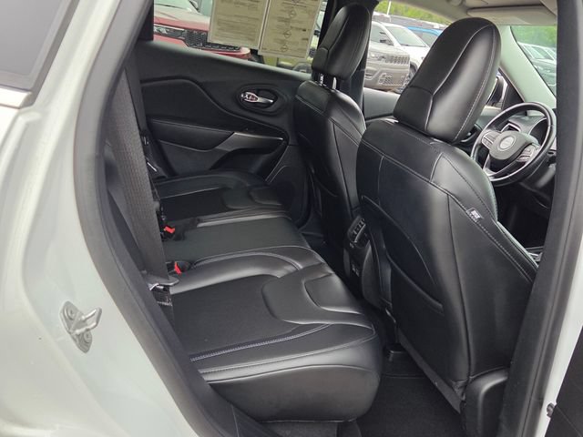 Used 2021 Jeep Cherokee Latitude Plus FWD image 23