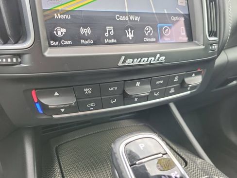 Used 2019 Maserati Levante AWD/4WD image 30