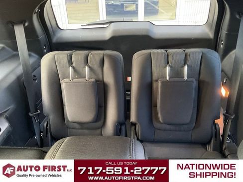 Used 2016 Ford Explorer XLT AWD/4WD image 13