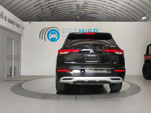 Used 2024 Mitsubishi Outlander SE FWD image 5