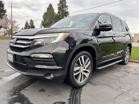 Used 2016 Honda Pilot Touring image 6