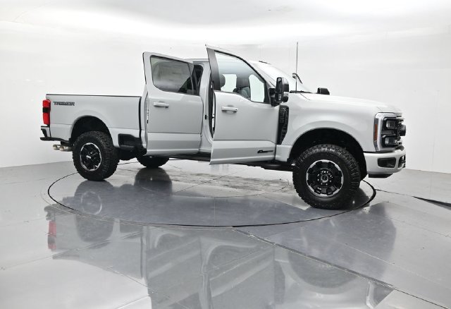 New 2026 Ford F350 Lariat w/ Tremor Off-Road Package AWD/4WD image 55