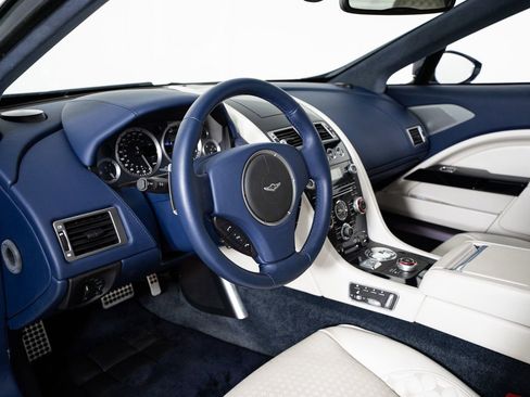 Used 2018 Aston Martin Lagonda image 43