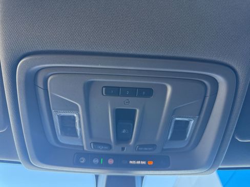 Used 2020 Chevrolet Silverado 1500 LT Trail Boss AWD/4WD image 29