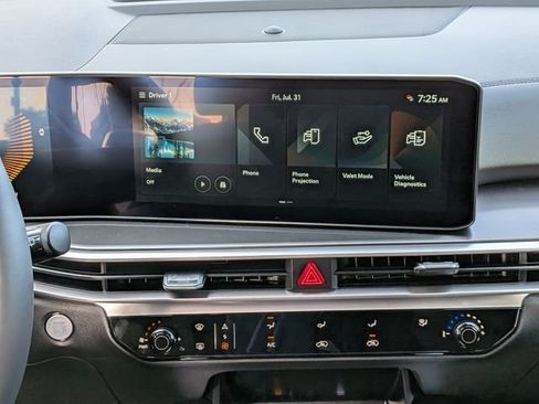 New 2026 Kia Sorento LX FWD image 20
