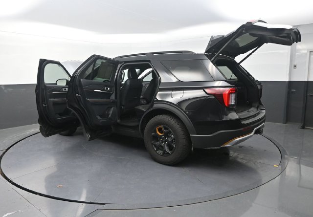 Used 2026 Ford Explorer Tremor w/ Tremor Convenience Package AWD/4WD image 35