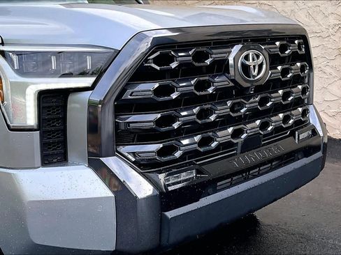 Used 2023 Toyota Tundra Platinum w/ Advanced Package AWD/4WD image 30