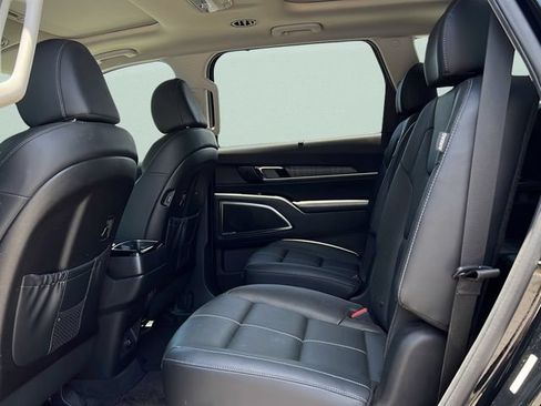 Used 2024 Kia Telluride SX FWD image 10