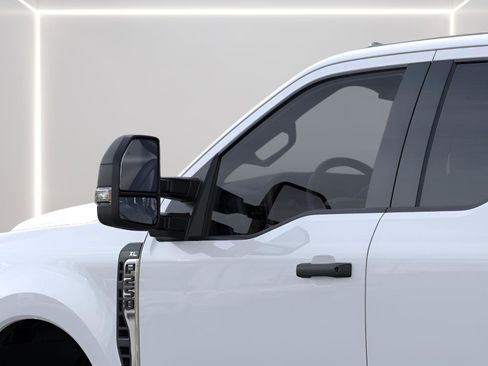 New 2026 Ford F250 XL w/ XL Chrome Package image 20
