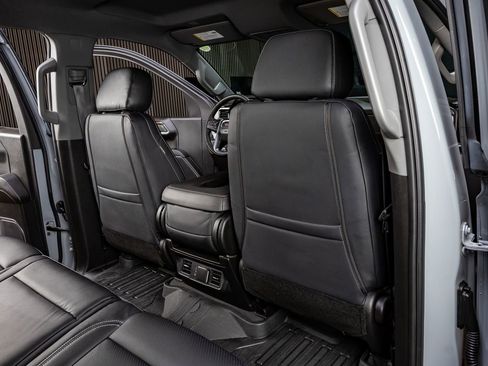 Used 2024 GMC Sierra 1500 Elevation image 31