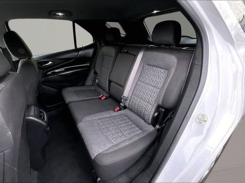 Used 2024 Chevrolet Equinox LT AWD/4WD image 21