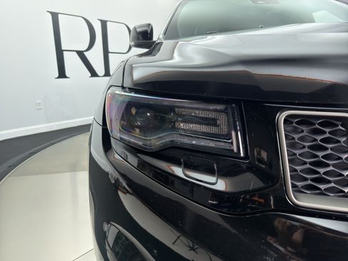 Used 2020 Jeep Grand Cherokee Trackhawk AWD/4WD image 13
