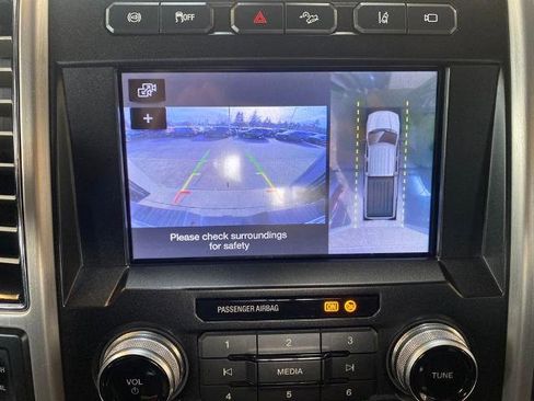 Certified 2019 Ford F350 Platinum w/ Platinum Ultimate Package image 29