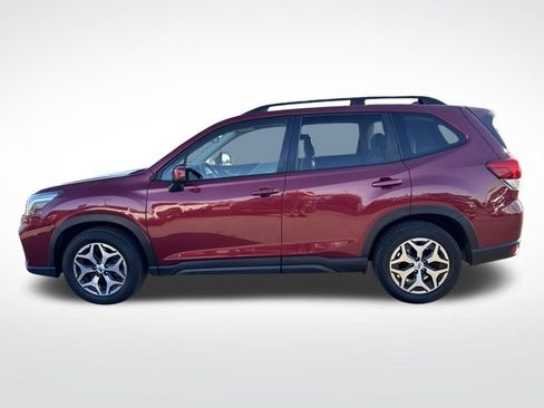Used 2021 Subaru Forester Premium image 2