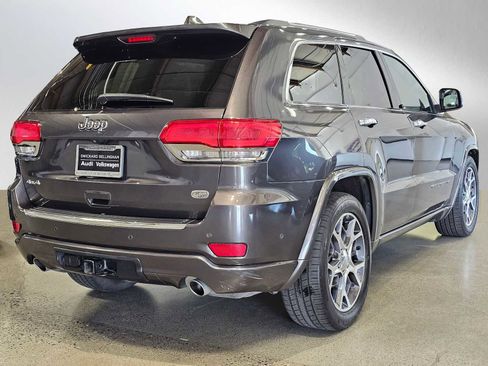 Used 2019 Jeep Grand Cherokee Overland AWD/4WD image 7