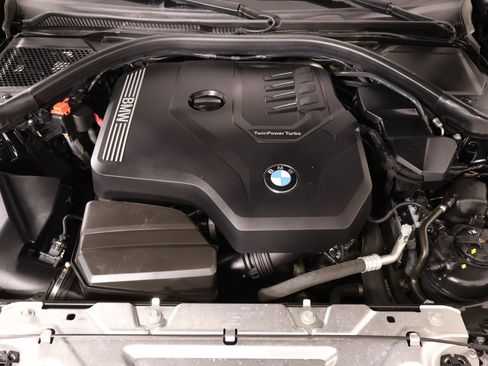 Used 2019 BMW 330i xDrive Sedan w/ Driving Assistance Package AWD/4WD image 21
